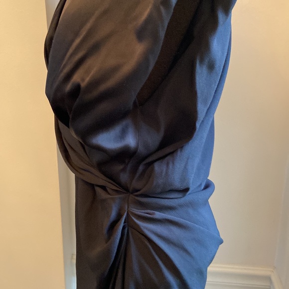 NWT CARMEN MARCH GATHERED CREPE MINI DRESS - Picture 10 of 16